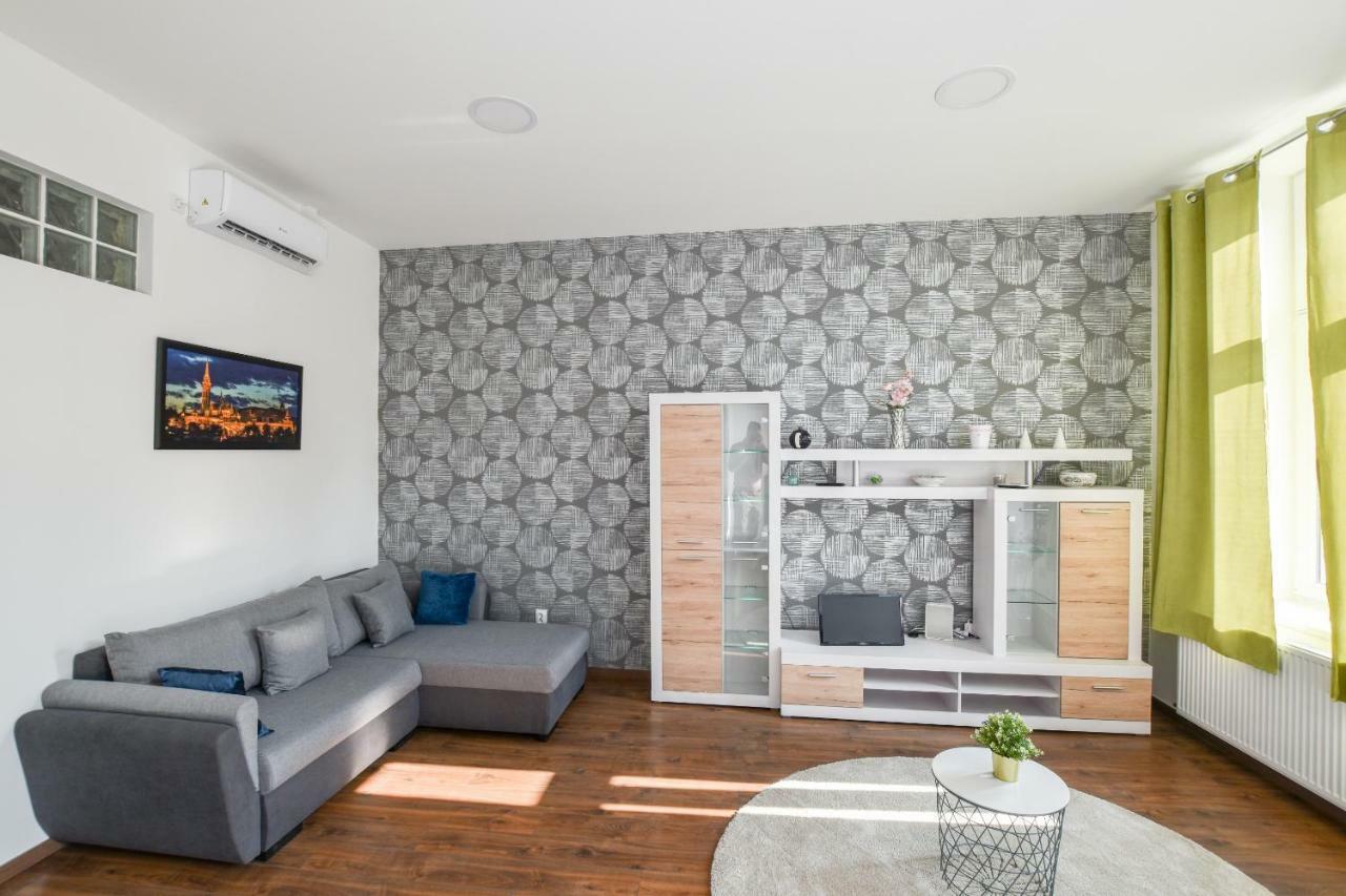 Silver Home Apartments In The City Centre 布达佩斯 外观 照片