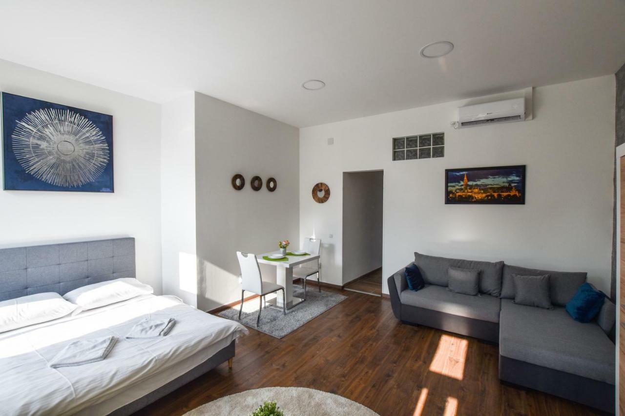 Silver Home Apartments In The City Centre 布达佩斯 外观 照片